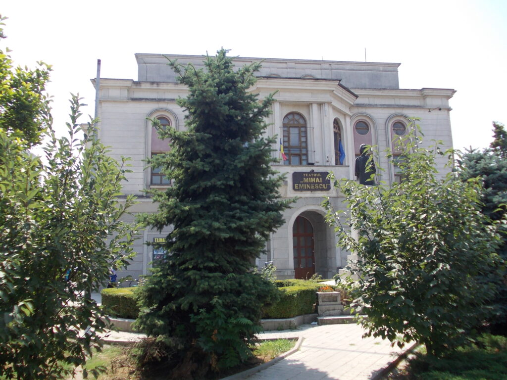 Imagini cu Teatrul „Mihai Eminescu” Botoșani